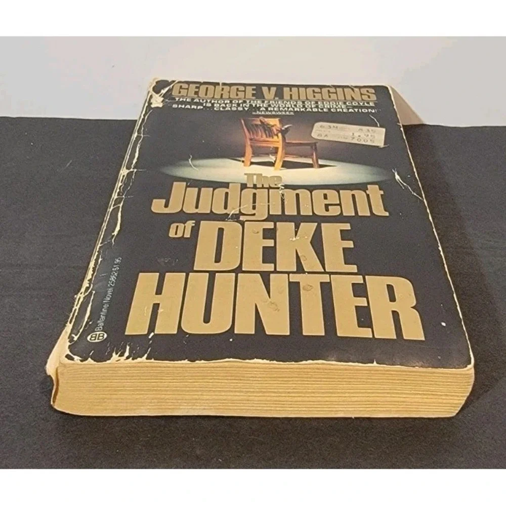 The Judgment of Deke Hunter By  George V. Higgins Paperback Book Crime Novel‎